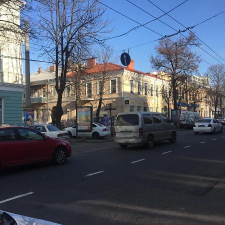Cozy Studio Near Greek Square Apartment Одеса Екстериор снимка