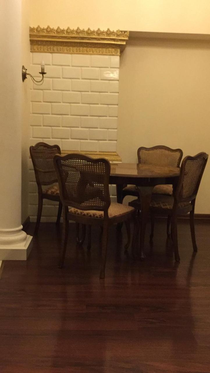 Cozy Studio Near Greek Square Apartment Одеса Екстериор снимка