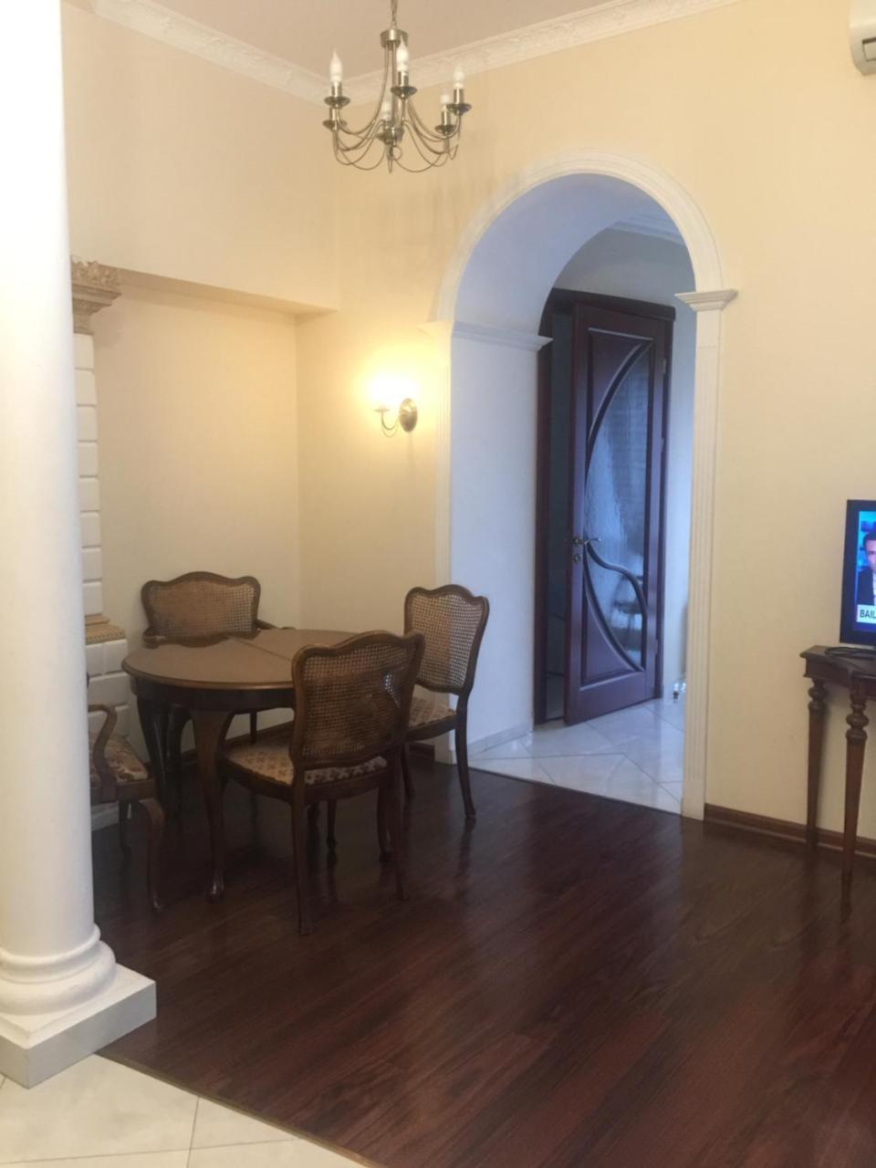Cozy Studio Near Greek Square Apartment Одеса Екстериор снимка